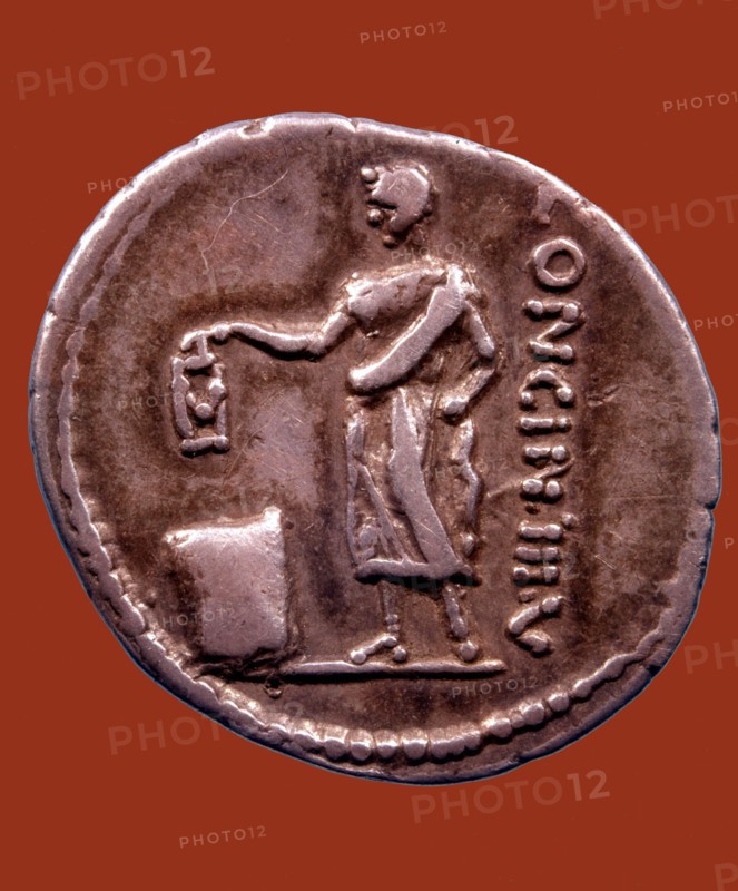 Roman coin. Denarius of Cassius Longinus