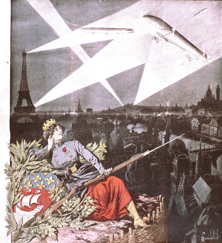 Les zeppelins passent. Paris a le sourire