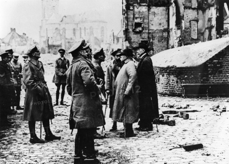 Clémenceau sur le front