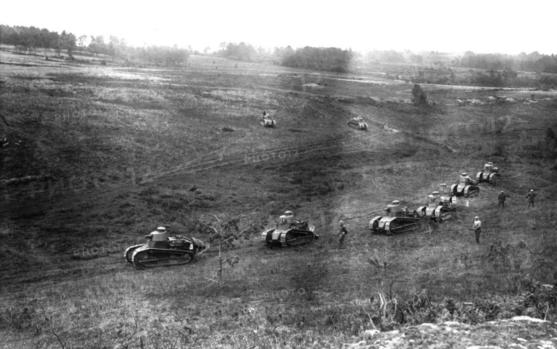 Army manoeuvres. Tanks advancing in the valley (1922)