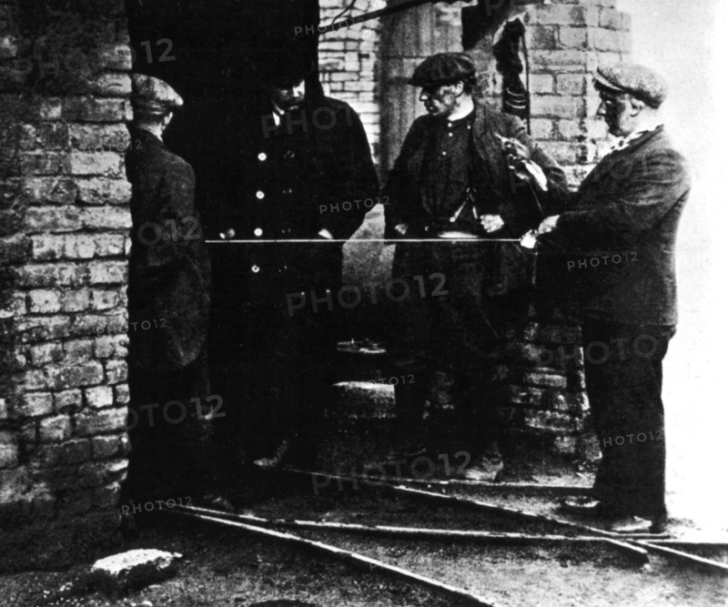 Wales. Scene of the great strike in the coal mines (1910)