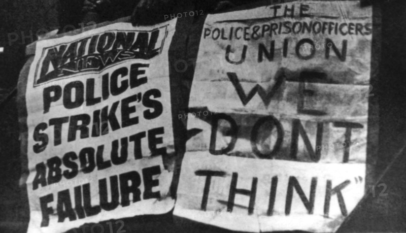 Posters during the police strike in London (1919)