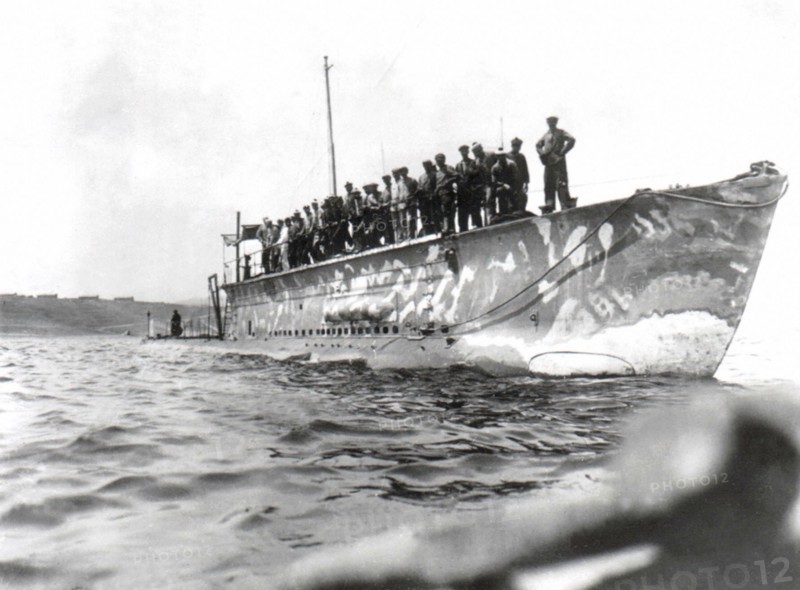 World War I. The last French submarine arriving in the Dardanelles (1916)