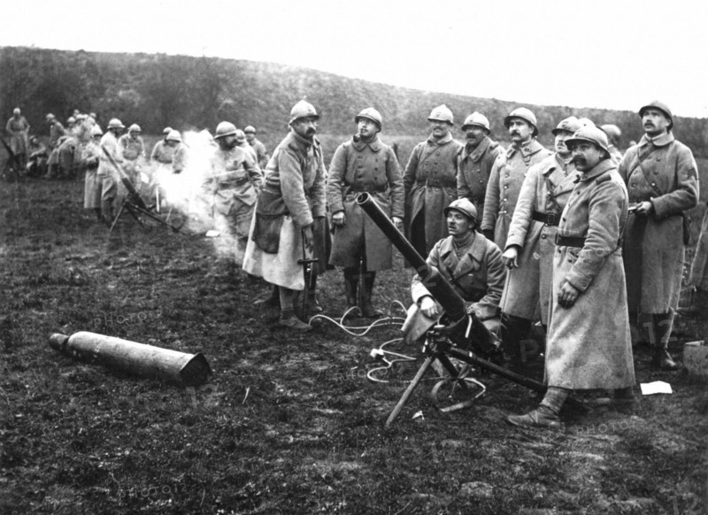 World War I. French pneumatic gun using compressed air
