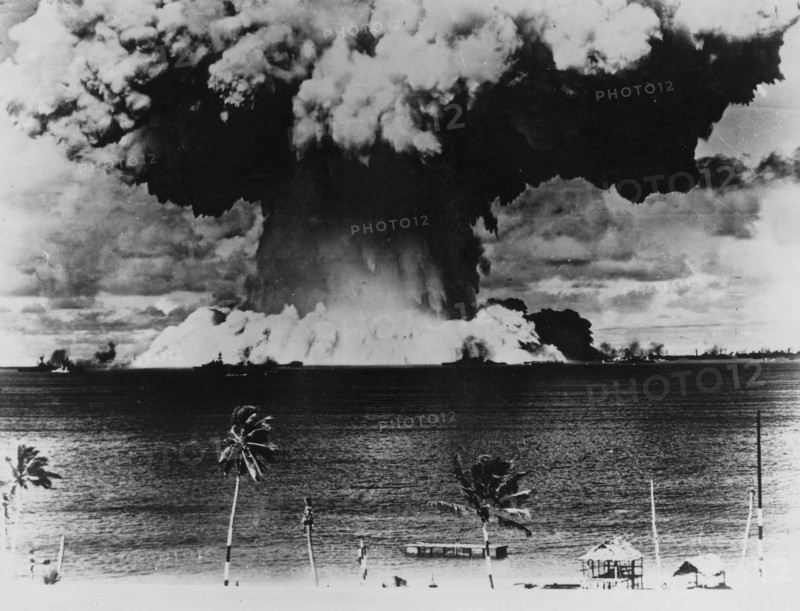 Explosion d'une bombe atomique à Bikini