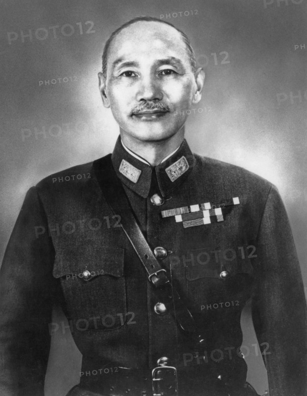 Tchang Kaï-chek, 1945