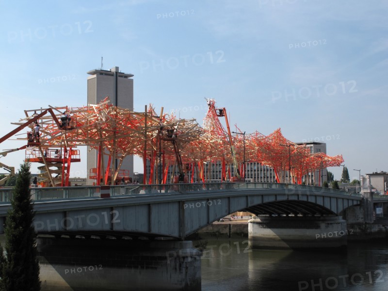 Boieldieu bridge in Rouen with the Arne Quinze installation