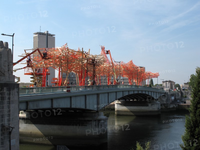 Boieldieu bridge in Rouen with the Arne Quinze installation
