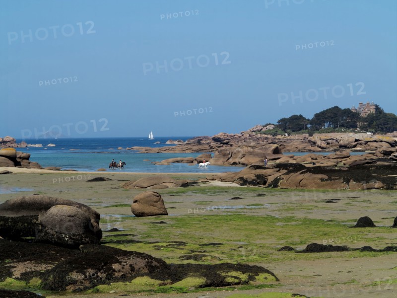 Beach of Tregastel