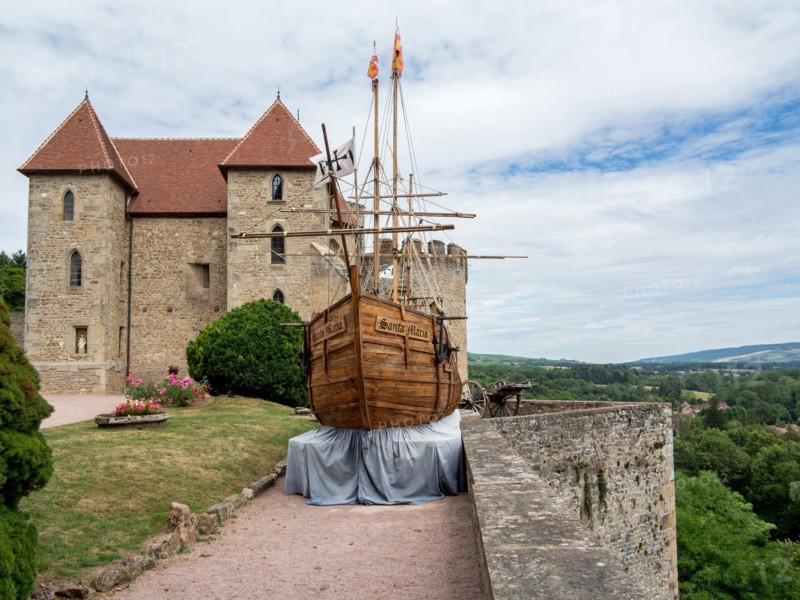Chateau de Couches (castle)
