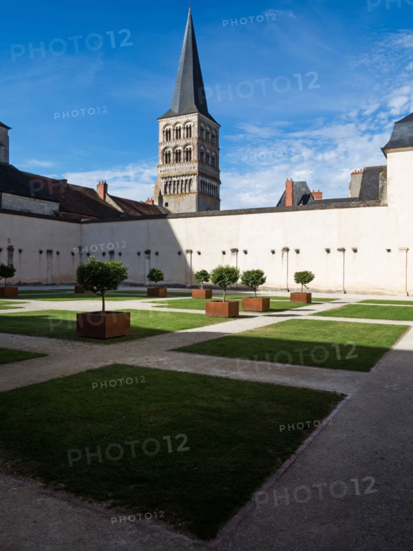 Prieuré Notre-Dame de La Charite-sur-Loire