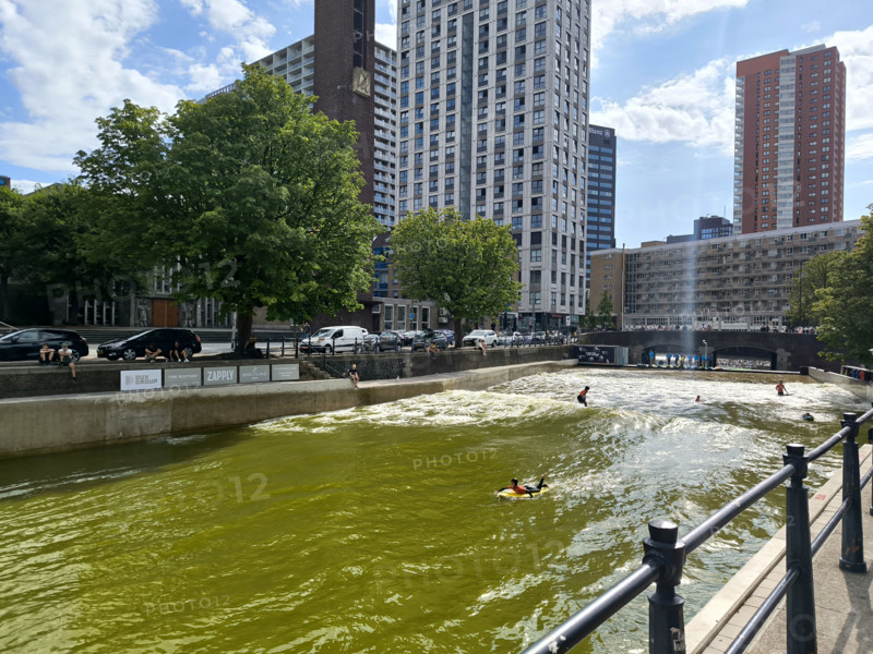 Spot de surf urbain de Rotterdam