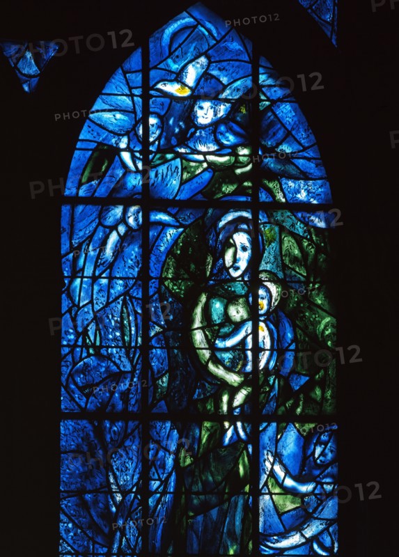 Chagall, Stained glass depicting the Virgin and Child