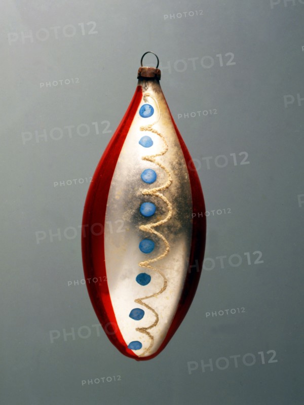 Christmas bauble: Decorated water droplet