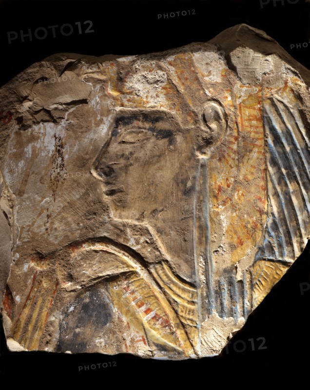 Morceau avec la figure d'une princesse de Cheikh Abd el-Gournah, près de Deir El Bahari