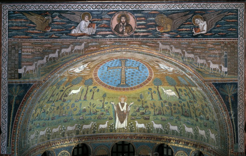 Basilica of Sant'Apollinare in Classe, Ravenna, apse et arche