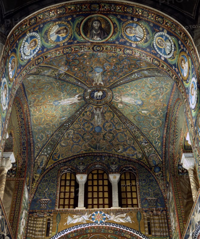 Vue intérieure de la basilique San Vitale de Ravenne