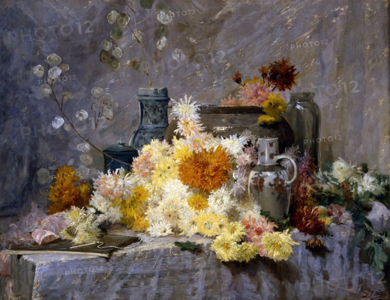 Mittey, Large flower arrangement