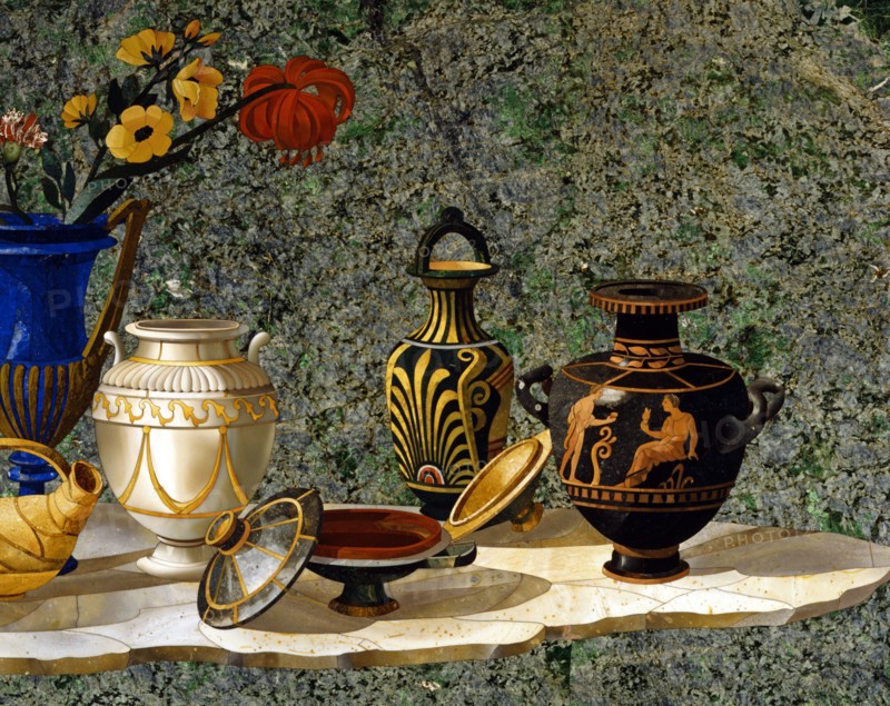 Table top in hard stone marquetry decorated with a composition of antique vases