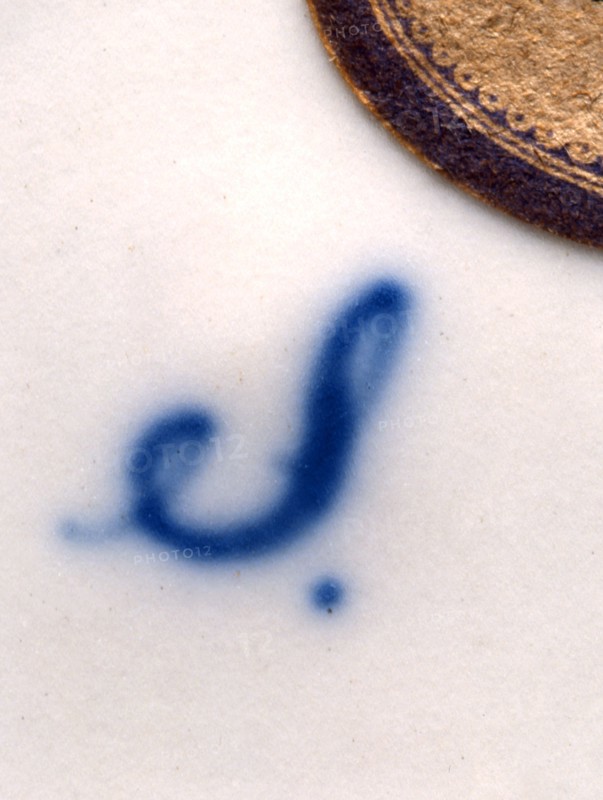 Signature sur porcelaine