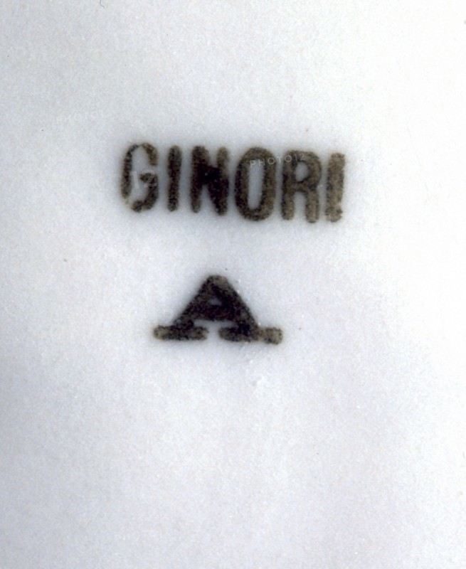 Signature sur porcelaine