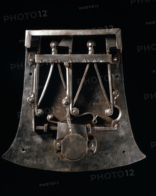 Steel lock, locking mechanism.