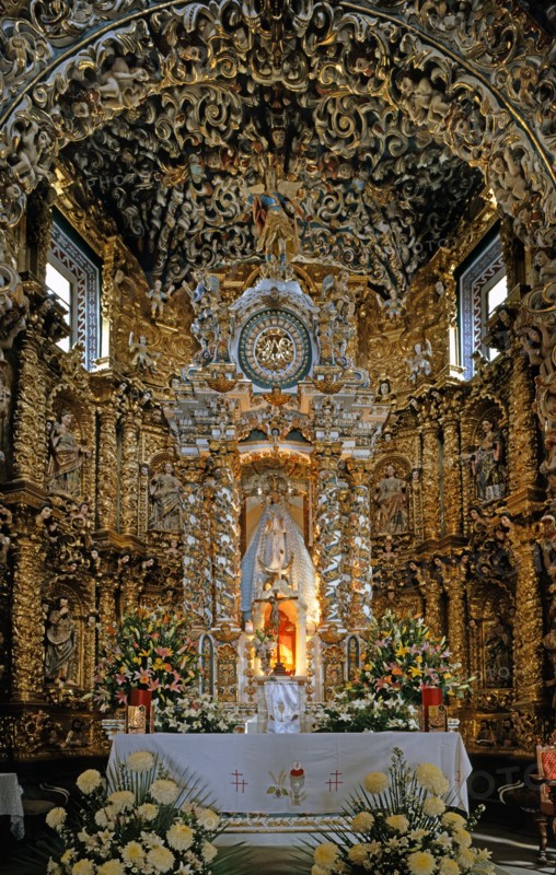 Intérieur de l'église de Santa Maria Tonantzintla à San Andres Cholula (Mexique)