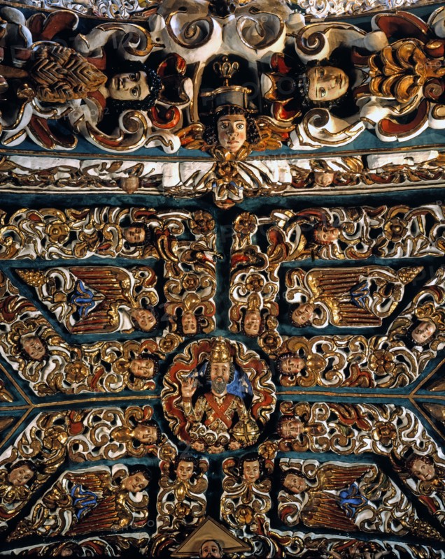Intérieur de l'église de Santa Maria Tonantzintla à San Andres Cholula (Mexique)