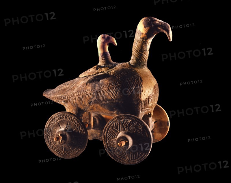 Vase venète en forme de palmipèdes