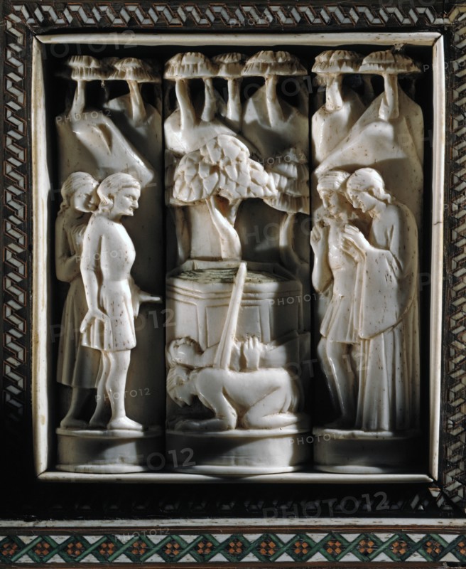 Box set decorated with scenes from the life of Pyrame and Thisbe