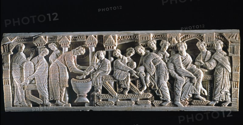 Plaque en ivoire représentant la scène du Lavement des pieds