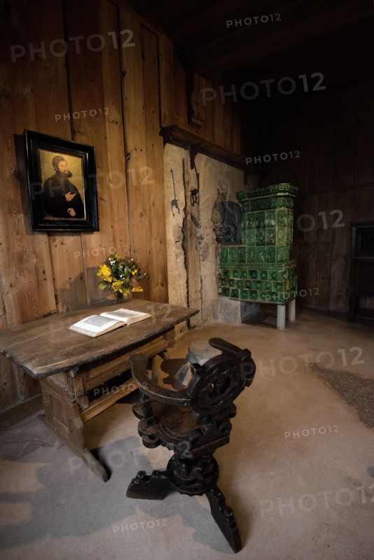 Intérieur du Château de la Wartburg à Eisenach. Salle d'étude de l'appartement de Martin Luther