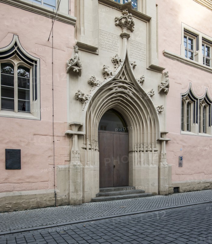 Porte du "Collegium Maius" de l'université d'Erfurt