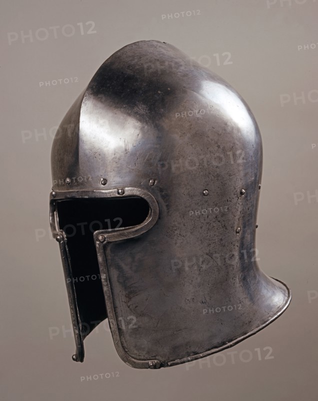 Grand casque barbute à l'italienne pour fantassin