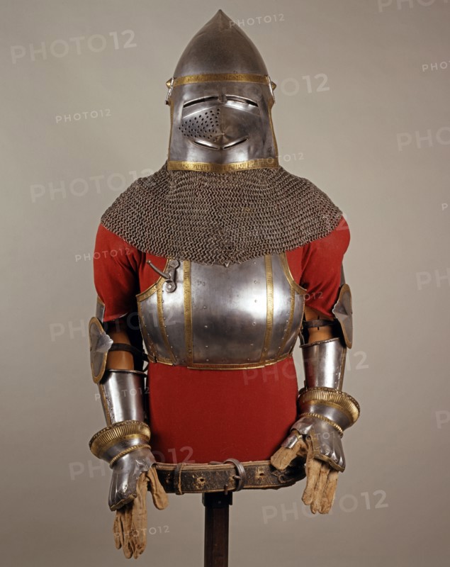 Armure appartenant à un noble Seigneur de Matsch, avec casque bassinet à "bec de passereau"