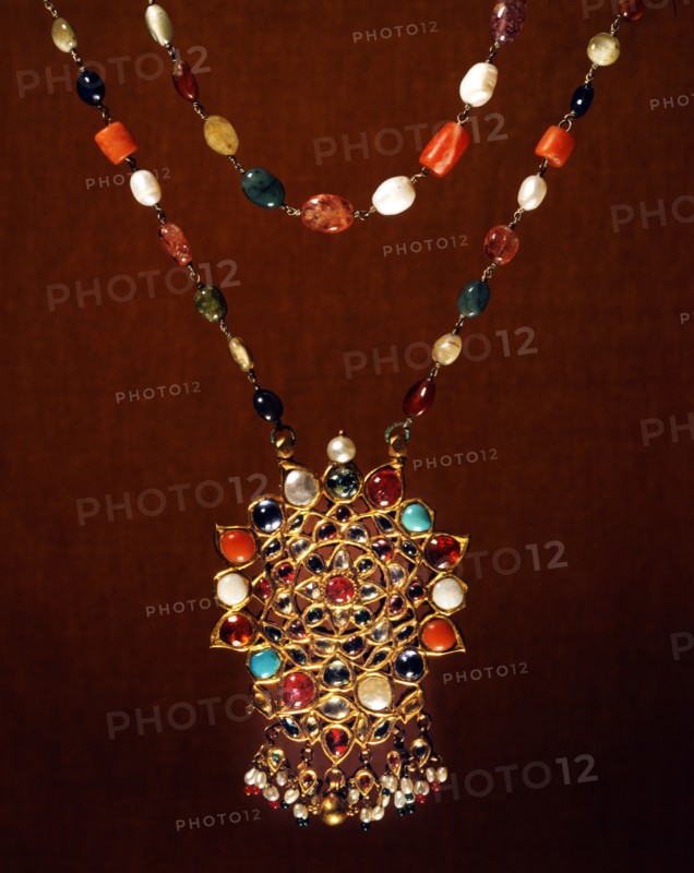 Bijou "Navaratna"