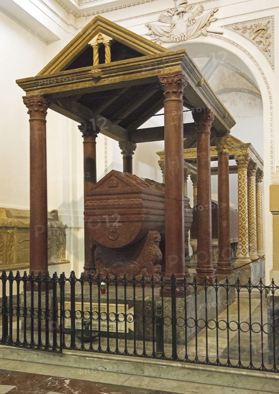 Tombe de Frédéric II de Souabe à Palerme