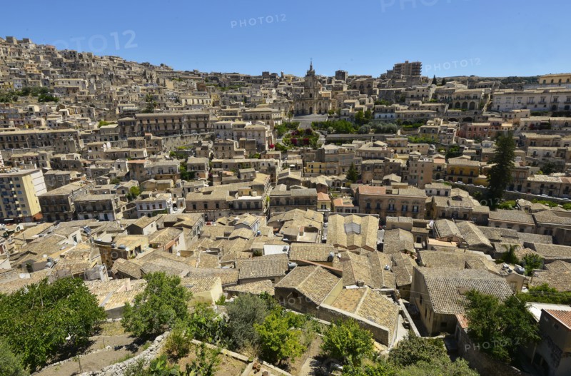 Vue panoramique sur la ville de Modica (Sicile)