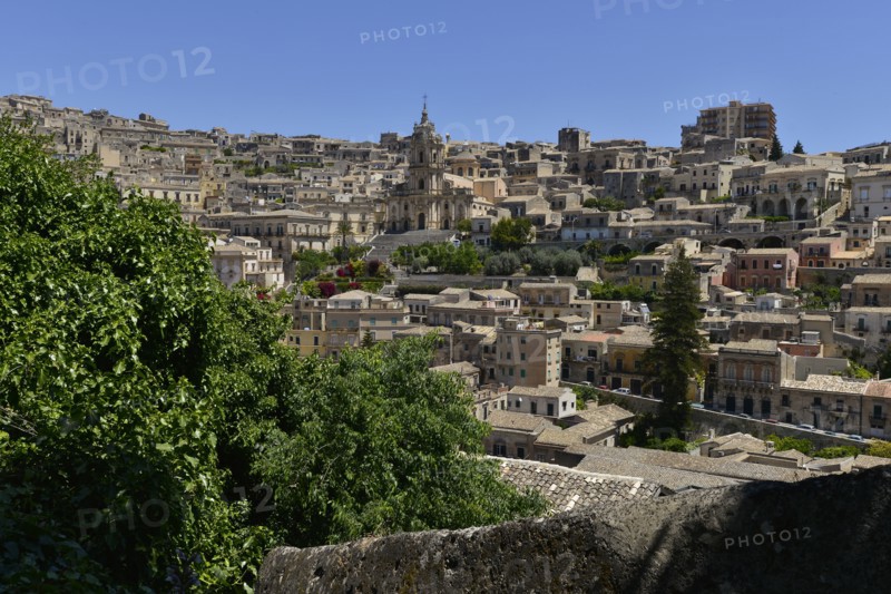 Vue panoramique sur la ville de Modica (Sicile)