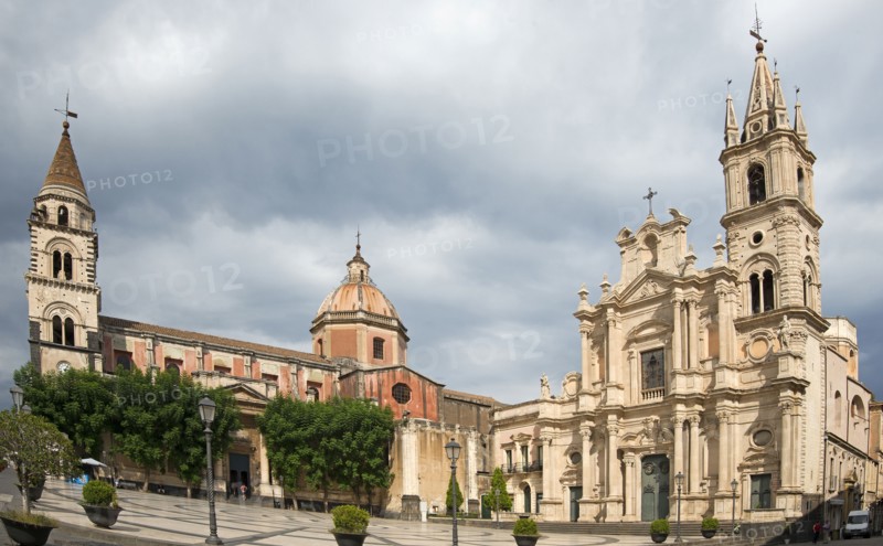 Basilique des Saints Pierre et Paul à Acireale (Sicile)