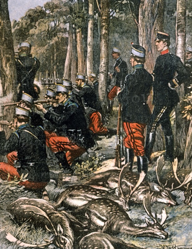 Le roi d’Espagne Alfonso XIII chassant avec un bataillon de soldats madrilènes dans la forêt royale de Rio Frio à La Granja