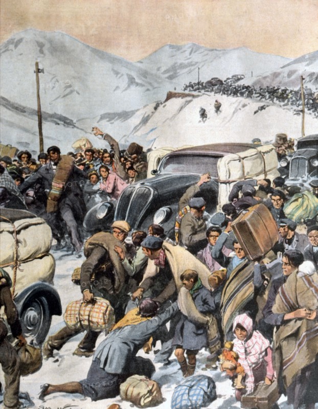 Les communistes, vaincus par les troupes nationalistes de Franco, fuient de l'Espagne vers la France en passant par les Pyrénées (1939)