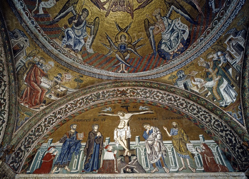 Le Christ en Croix, baptistère de la basilique Saint-Marc de Venise
