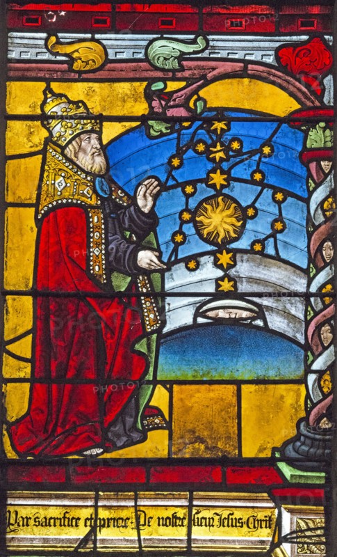 Vitrail de la Genèse : Dieu crée le soleil, la lune et les étoiles