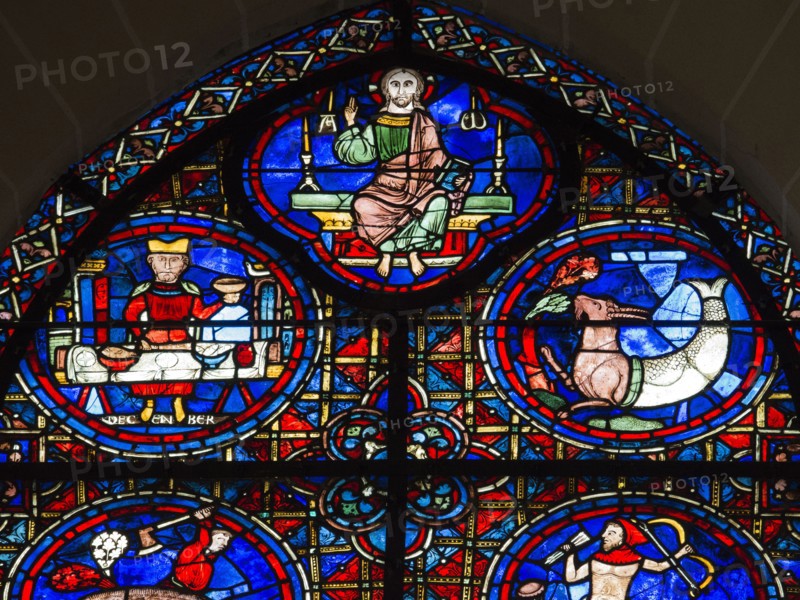 Vitrail du Zodiaque et des travaux des mois (vitrail de Chartres)