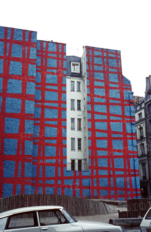 Grids 3°, 87°, 93°, 183°, by François Morellet
