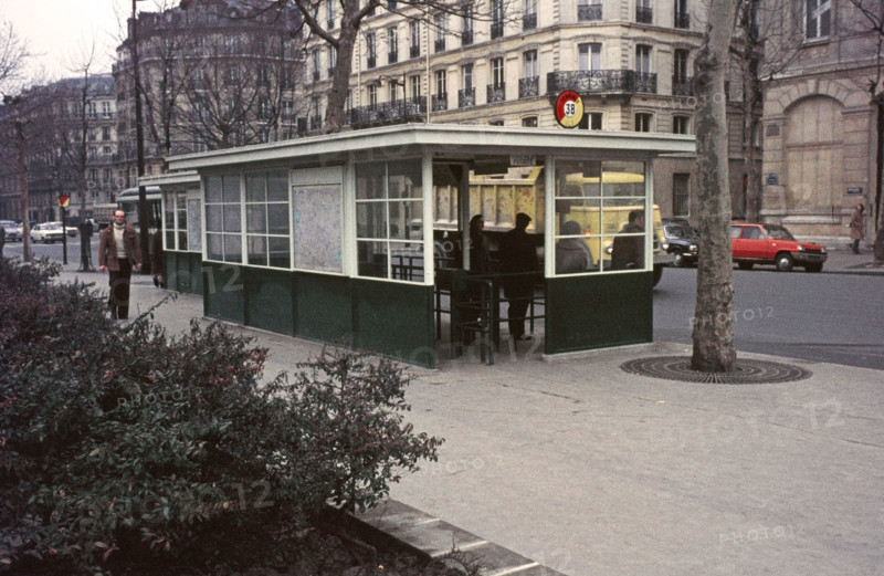 Bus stop in Paris