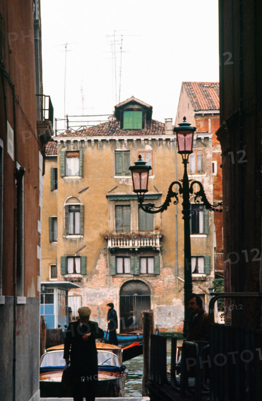 Ruelle étroite de Venise, Italie