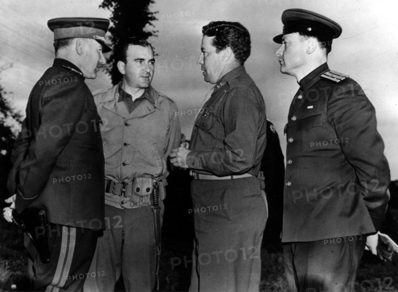 Russian officers visit Normandy front (July 13,1944).