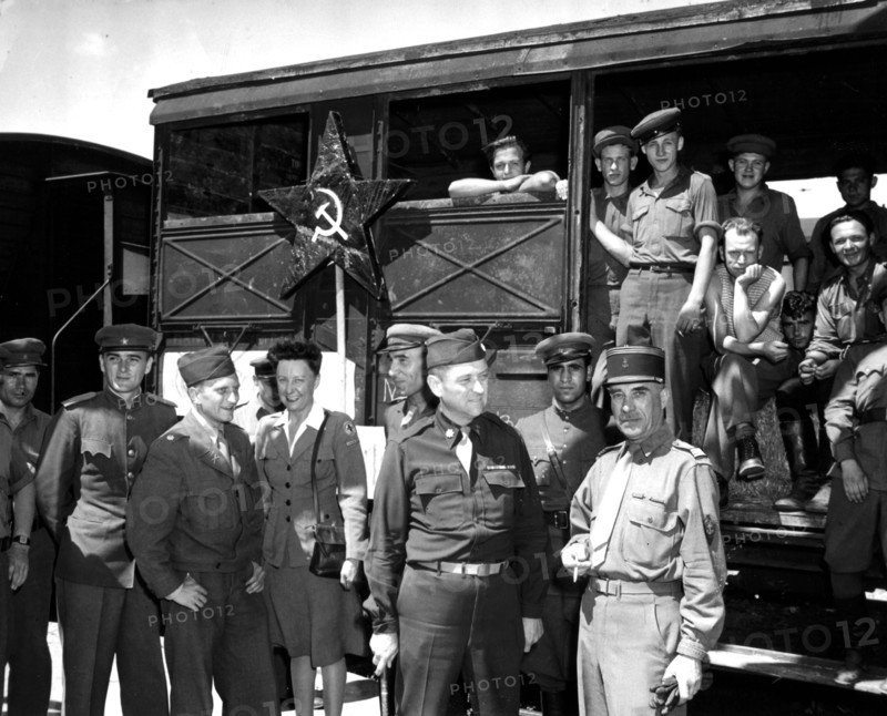 Displaced Russians begin journey home on Marseille (France) August 21, 1945